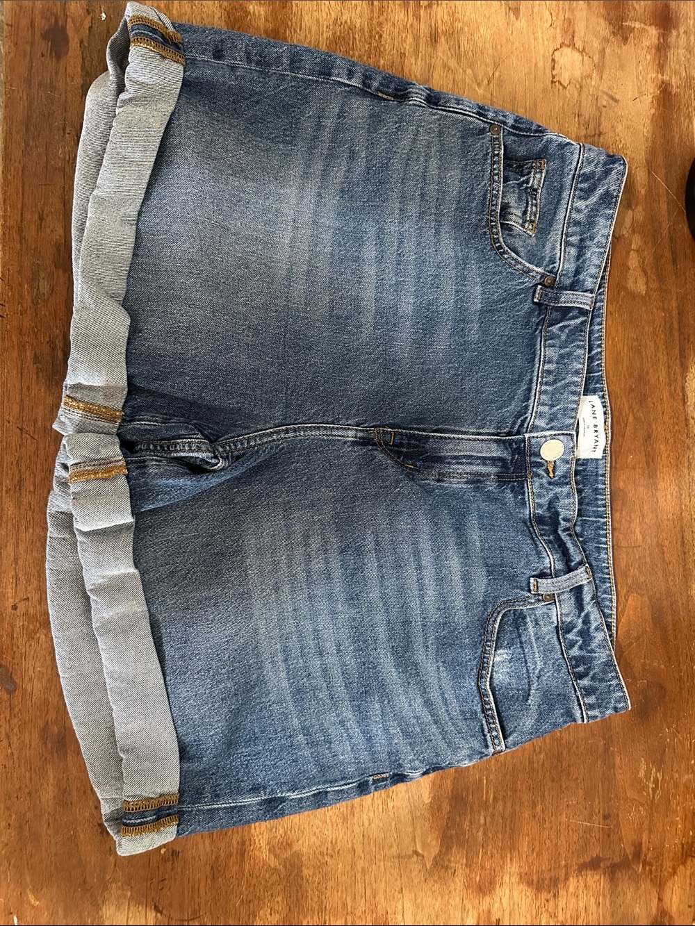 Lane Bryant Mid-rise Boyfriend Short Size 16